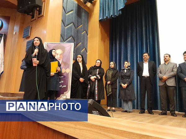 مجمع عمومی انجمن اولیا و مربیان دبیرستان مصلی نژاد حضرت زهرا(س) 