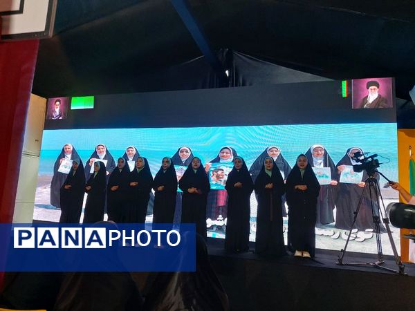 افتتاح نمایشگاه فرهنگی دومین کنگره ملی ۸ هزار شهید گیلان