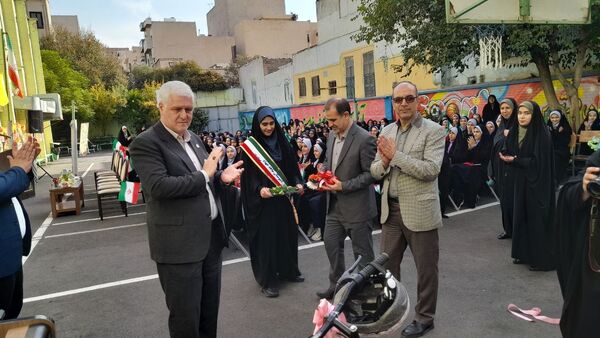 روز دانش‌آموز و نواختن زنگ استکبار ستیزی در منطقه ۱۶