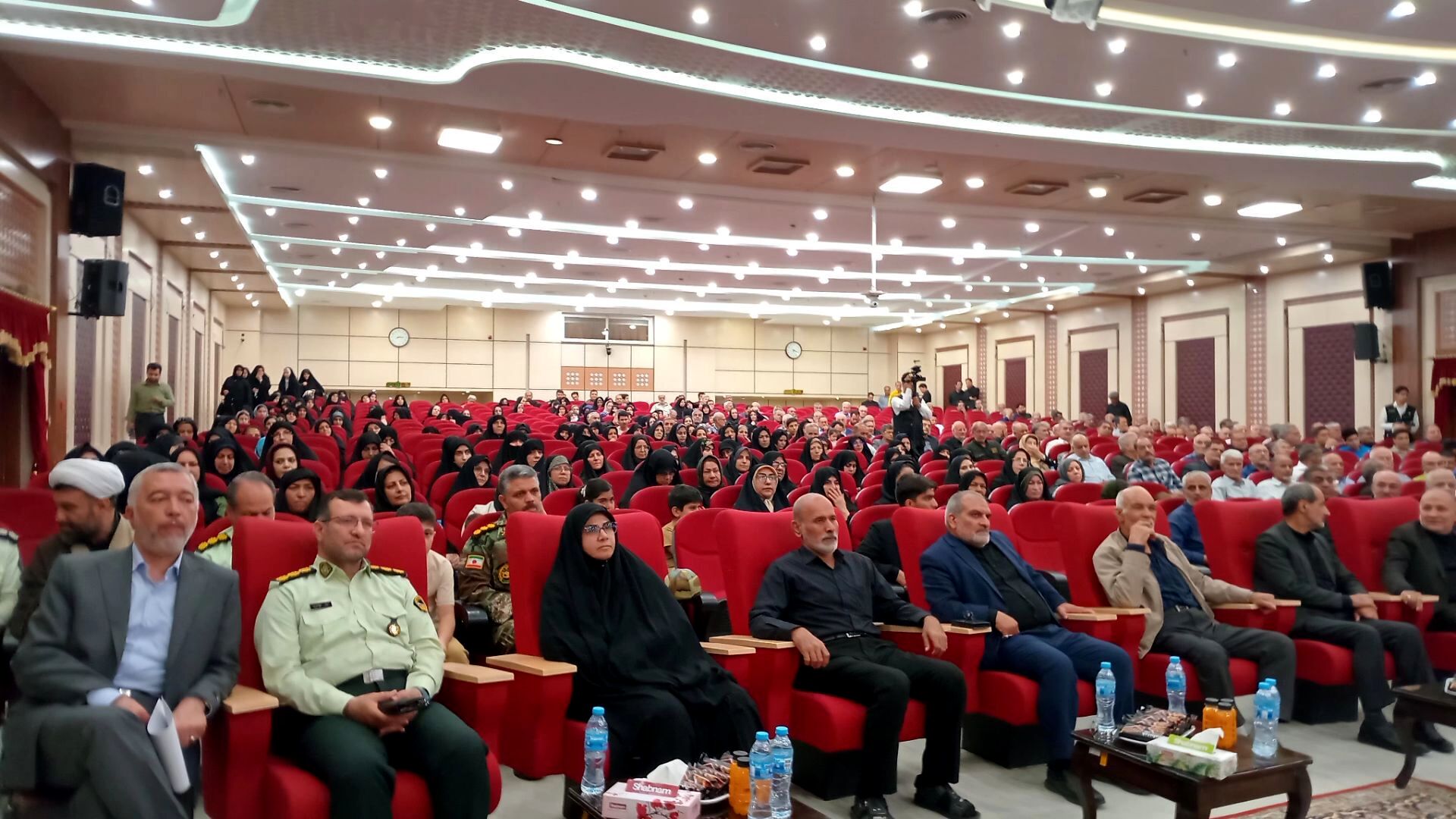 تجلیل از اسرا و رونمایی از آثار فاخر در طرح الماس‌های درخشان