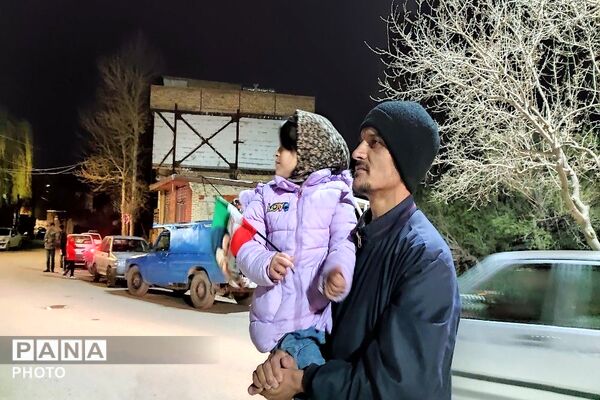 هستیم بر عهدی که بستیم تا آخر جان