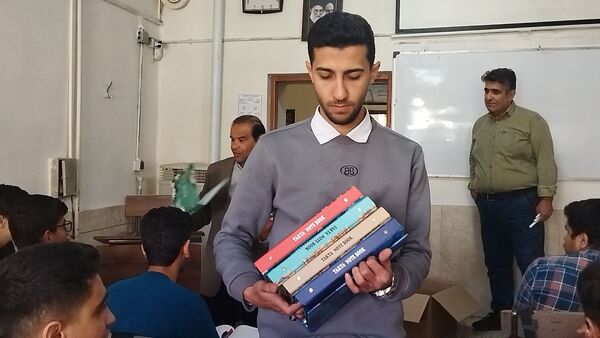 گرامیداشت روز دانش آموز در دبیرستان شاهد ابوذر غفاری 