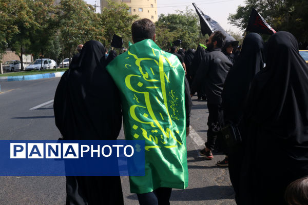 پیاده‌روی جاماندگان اربعین حسینی در تبریز