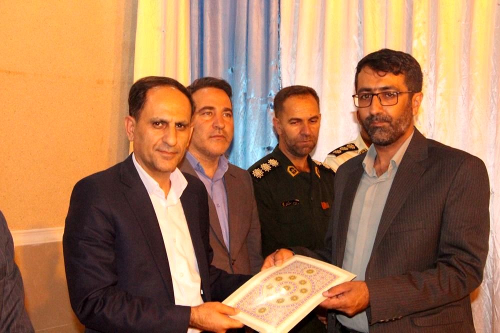 برگزاری آیین تکریم و معارفه مدیر آموزش و پرورش سپیدان با تأکید بر تربیت و تحول مدرسه‌ای