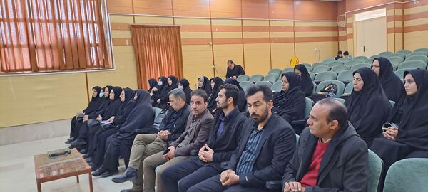 طرح فرهنگی آموزشی معلم زمینه ساز در منطقه زرین آباد 