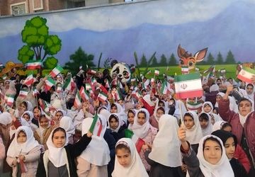 عطر امید در آسمان مدرسه؛ جشن نیمه شعبان در مصطفی خمینی ۲ برگزار شد