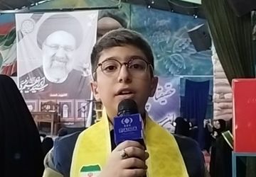 محفل دانش‌آموزان استان اصفهان در سوگ رحلت امام خمینی«ره» و شهدای خدمت 
