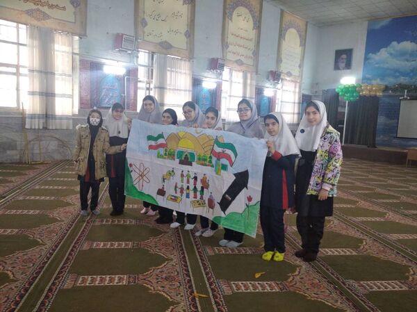 رونمایی از  تابلوی اتحاد دانش‌آموزی در دبستان آزادی
