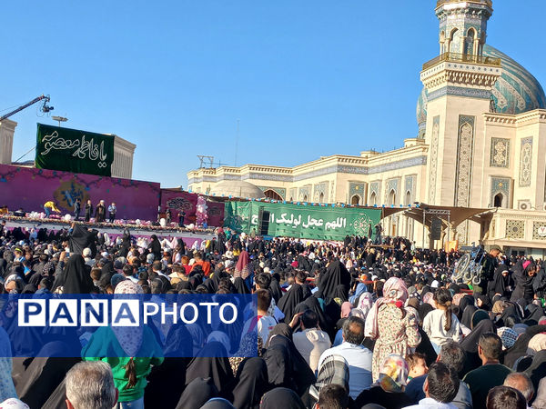 جشن تکلیف دختران و گرامیداشت دهه کرامت در قم