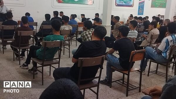جلسه توجیهی امتحانات نهایی ویژه یازدهم و دوازدهمی های دبیرستان شاهد ابوذر غفاری 