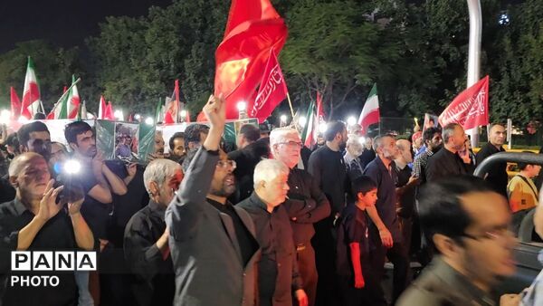 وداع مشهدی‌ ها با لاله‌های خونین خیابان اقبال لاهوری در بلوار وکیل‌ آباد از قاب پانا
