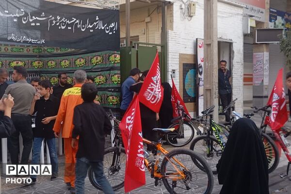 دلدادگی فرهنگیان در موکب اربعین حسینی