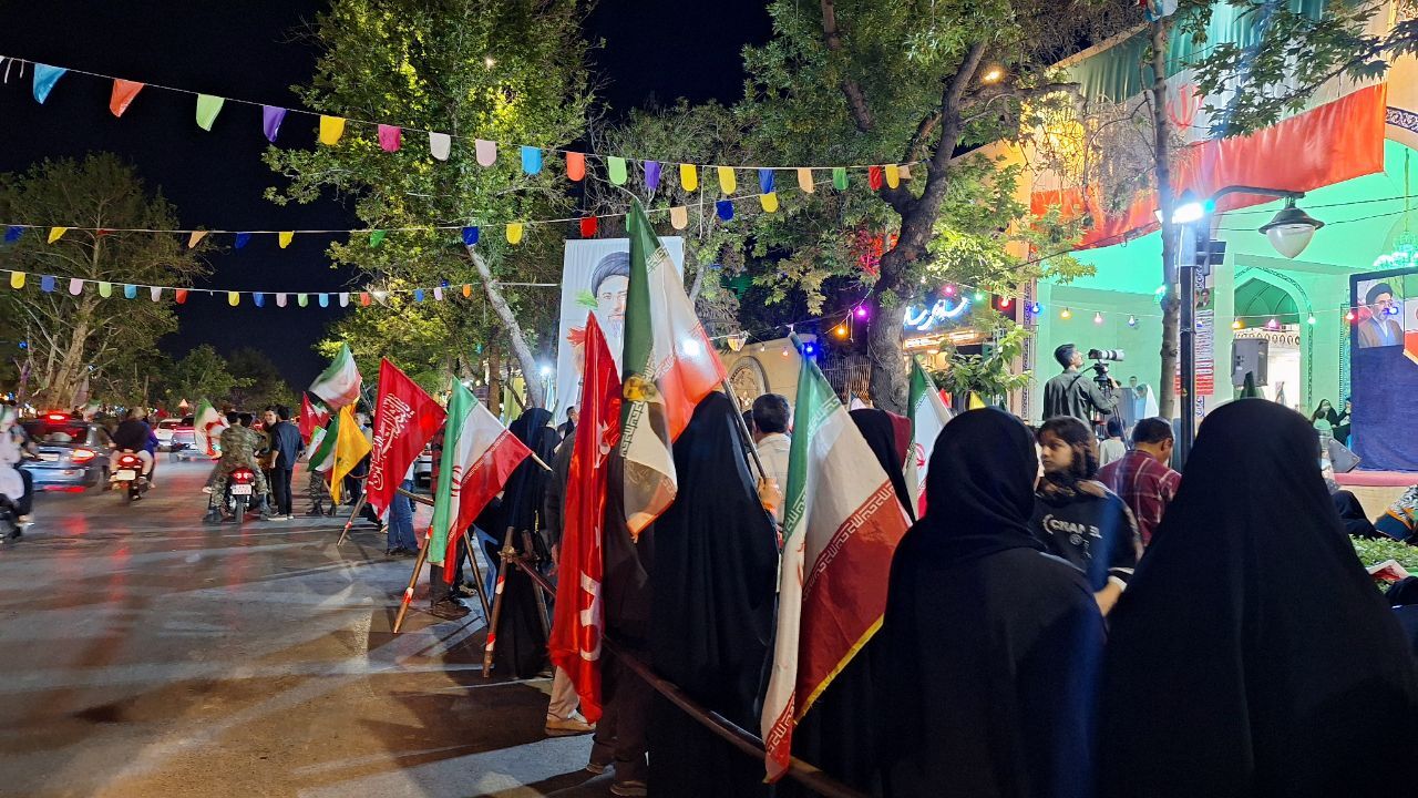 طنین فریاد حمایت از لبنان در قلب شب