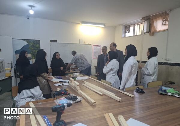 المپیاد علمی و مهارتی شهید محمودی پارسا در هنرستان حضرت زهرا(س) ناحیه 4 کرج 