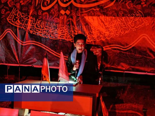 جوانان هلال احمر کاشمر در سوگ رقیه (س)