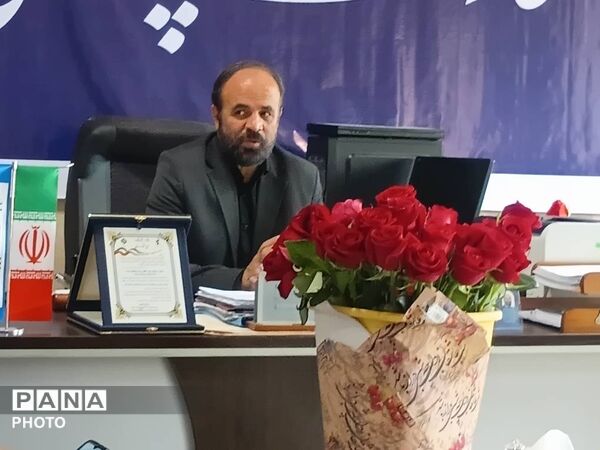 تجلیل از همکاران حوزه پرورشی استان البرز در روز معلم 