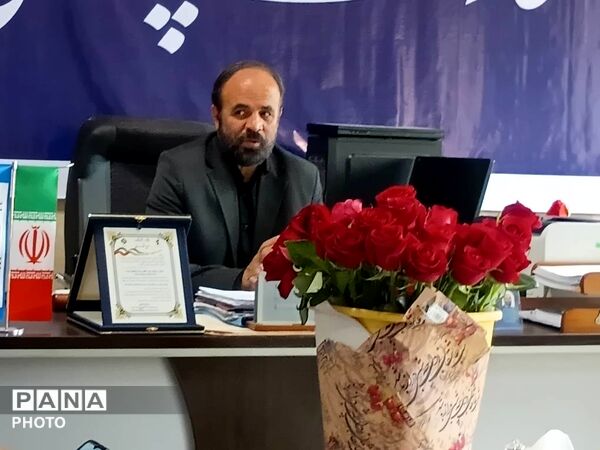 تجلیل از همکاران حوزه پرورشی استان البرز در روز معلم 