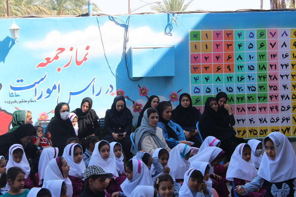 برگزاری جشن شکوفه‌ها در مدارس شهرستان بم 