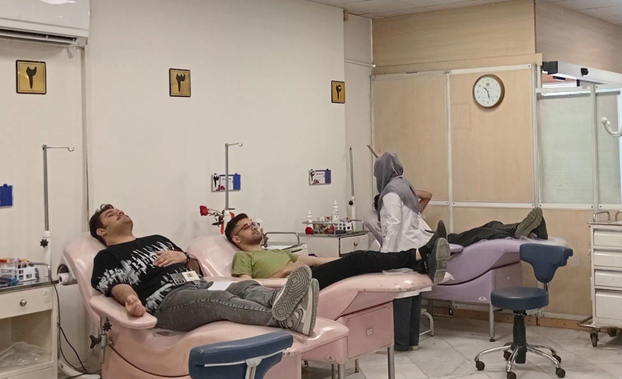 هر قطره خون ، جانی دوباره ؛ دانشجویان مشهدی در مسیر انسان دوستی