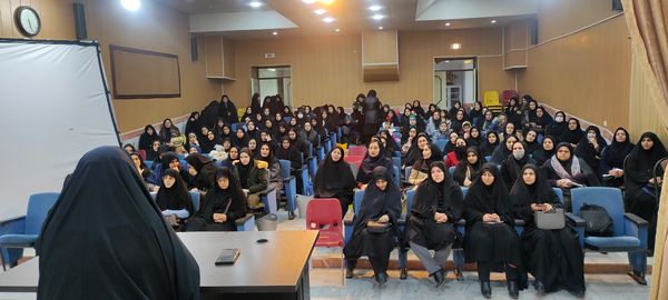 اولین کارگاه شناخت و تکنیک‌های ارتباط با نوجوانان در شیروان