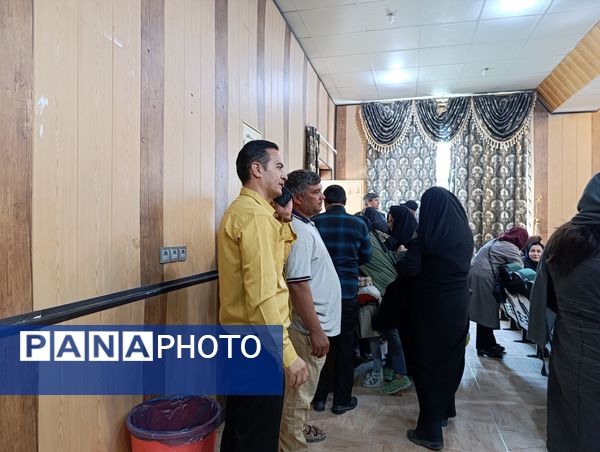 برگزاری جلسه انجمن اولیاء و مربیان دبیرستان نمونه دولتی پژوهش در آشخانه