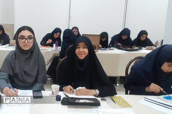 مشارکت دانش‌آموزان چهاردانگه در رویداد «روایتگر عزت، آگاهی و هویت؛ از مدرسه تا جامعه»