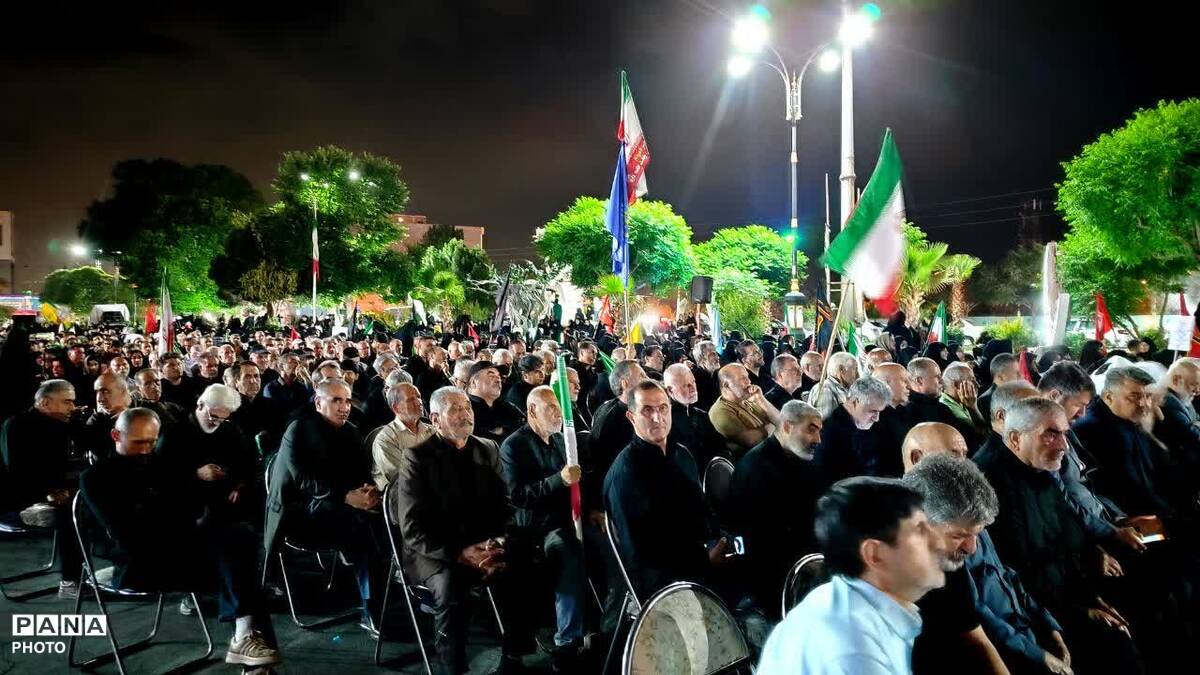 حضور پرشور مردم شهر هشتگرد در صد و دهمین شب متوالی از شب‌های حماسه 