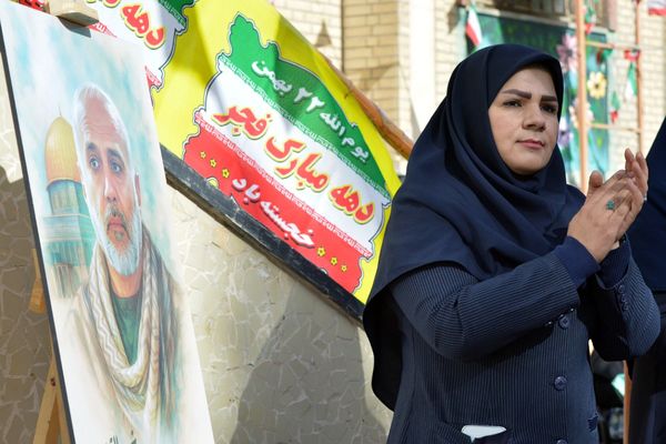 عطر رضوی در جشن نیمه شعبان مدرسه حکمت