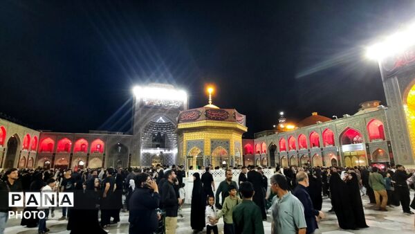 زیارتی دلچسب در حرم امام مهربانی ها با عطر شهدای میناب
