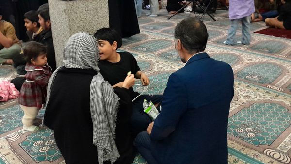 معتکفین با خانواده های خود دیدار کردند 