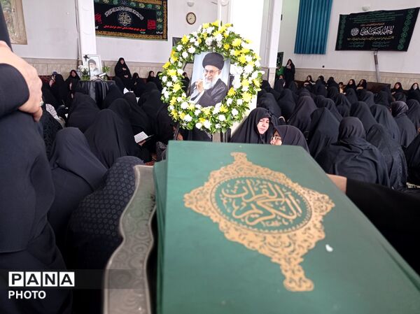 حضور پرشور و پر رنگ فرهنگیان جاجرم  در عزای رهبر شهید 