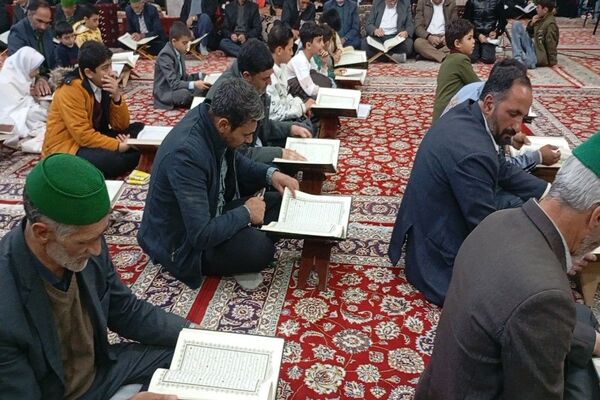 محفل انس با قرآن کریم  در مسجد جامع شهر بار نیشابور 