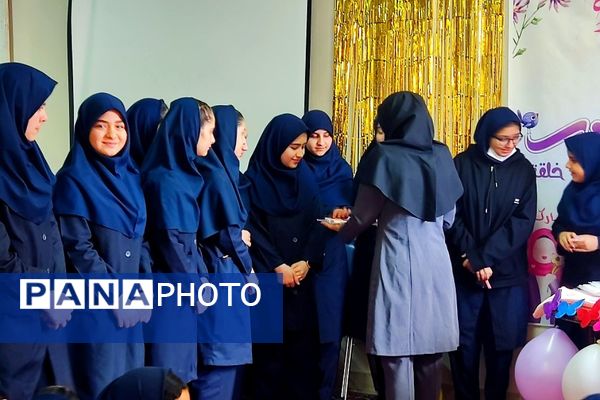 جشن دهه کرامت در دبیرستان دوره‌ اول کوثر رودهن 