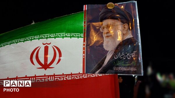 مردمی از جنس نور
