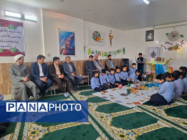 جشن کتابنوش در ناحیه۶ مشهد