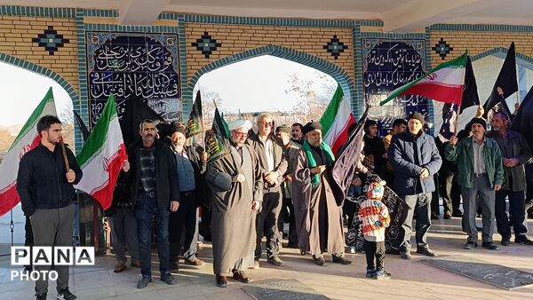 اجتماع میثاق با رهبر شهید و بیعت با سومین رهبر انقلاب اسلامی 