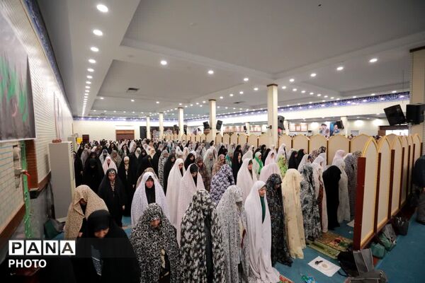 نماز جمعه ساوجبلاغ؛ تجلی معنویت، بصیرت و وحدت