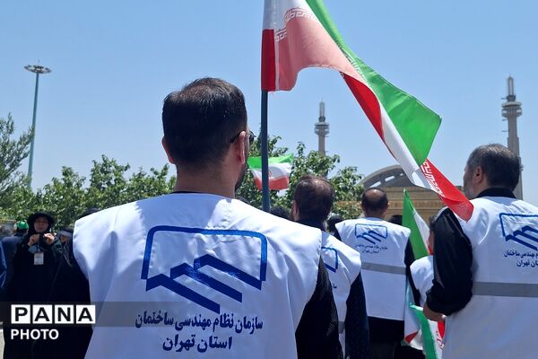 شهر در سوگ؛ قلب‌های تپنده در بدرقه ابدی «رهبر شهید»