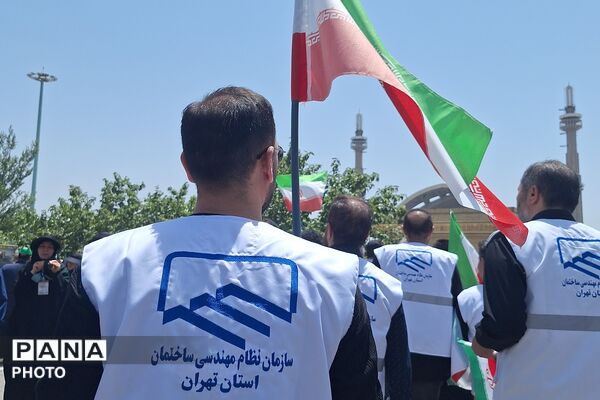 شهر در سوگ؛ قلب‌های تپنده در بدرقه ابدی «رهبر شهید»