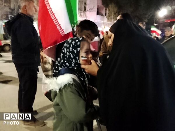 مراسم تشییع دو شهید شهرک صنعتی خیام زبرخان در حسینیه امام نیشابور 