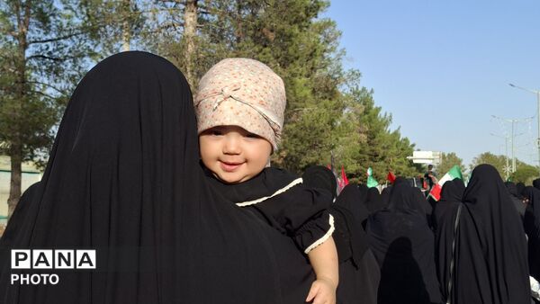 کودکان حسینی، هم‌قدم با قافله عشق؛ از مزار شهدای گمنام تا مزار کاریزک