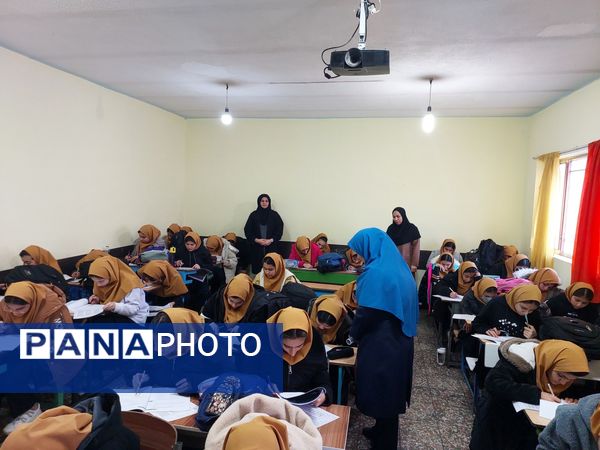 برگزاری آزمون سنجش دستاوردهای یادگیری در مدارس متوسط اول ملارد 