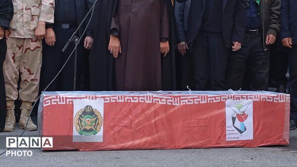 شهید عالی بر دوش هم استانی های خود تشیع شد 