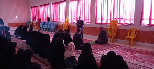 آیین تجلیل از برگزیدگان مسابقات و جشنواره ها در خلیل آباد