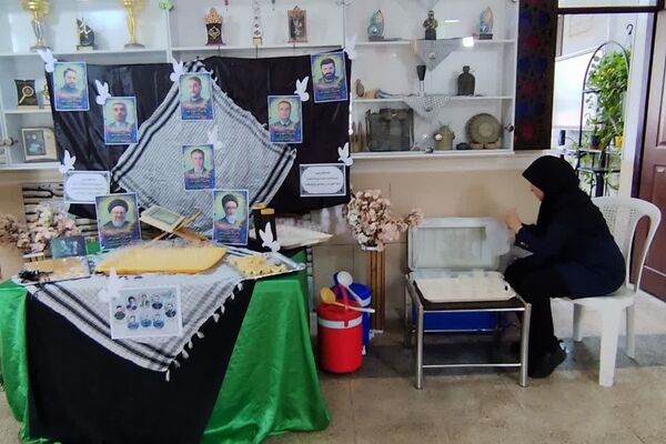 برپایی موکب به‌مناسبت سالروز شهادت رئیس جمهور و همراهان در دبیرستان شاهد 16