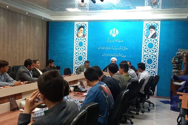 تجلیل از دانش‌آموزان اتحادیه انجمن‌های اسلامی در بهارستان‌۲