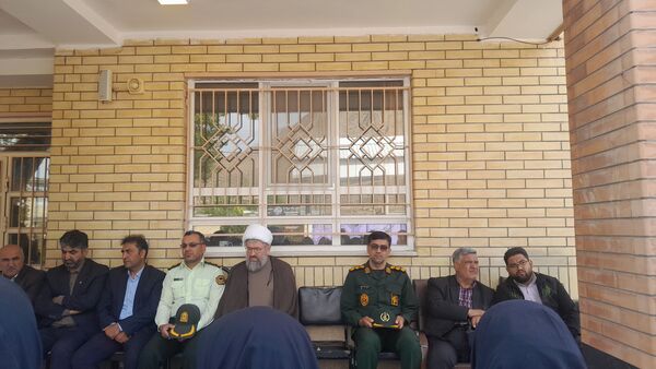 جشن سپاس معلم در دبیرستان قلم چی ۲