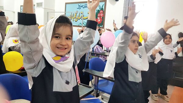 جشن شکوفه‌های دبستان دخترانه سما شیروان 