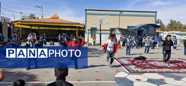 المپیاد ورزشی درون مدرسه‌ای دبستان شاهد امام رضا(ع)