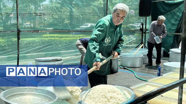 سفره غذای ۴۰ هزار نفری عید غدیر در مشهد برپا شد